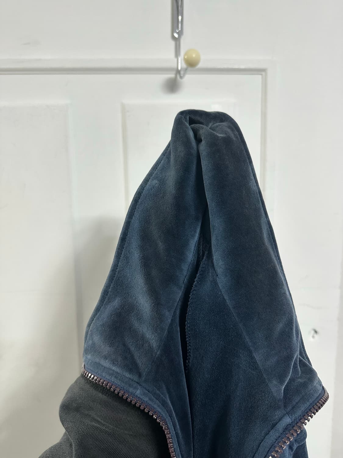 아디다스 올드스쿨 벨벳 트랙탑 상품이미지3