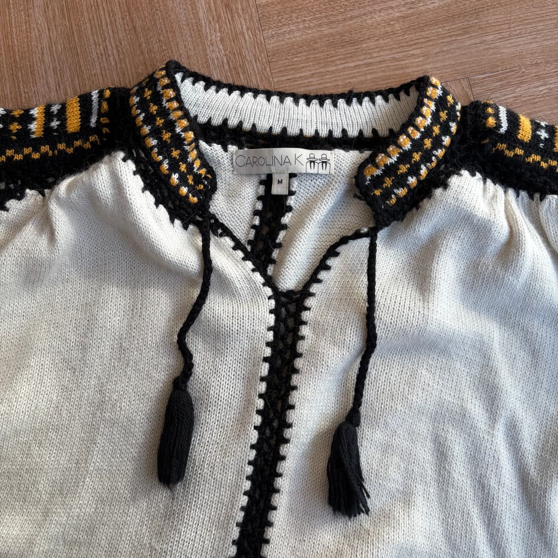 캐롤라이나 케이 테슬 크로쉐 니트 풀 오버 상품이미지4