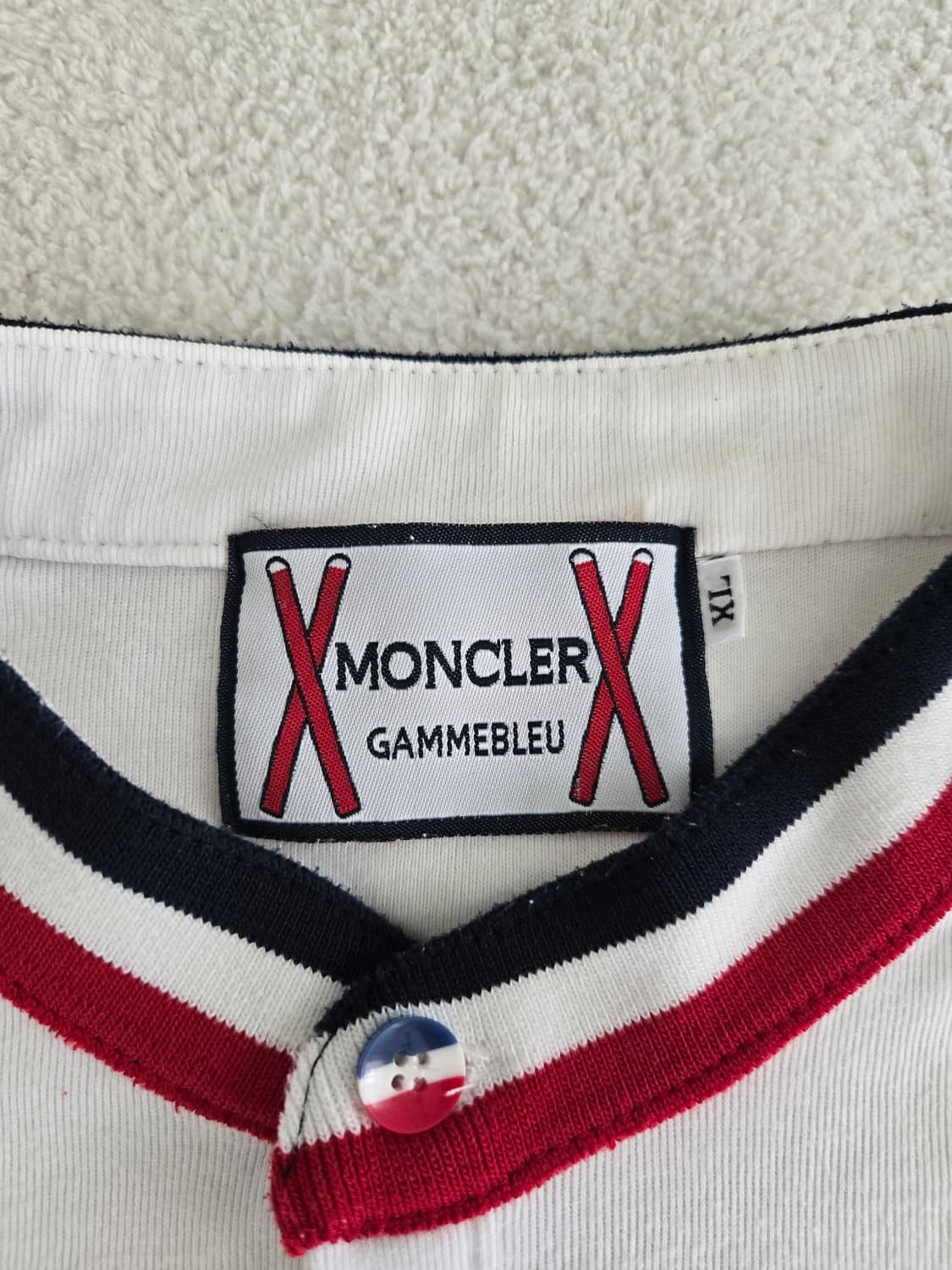 몽클레어 감마블루 헨리넥 반팔티 화이트 상품이미지5