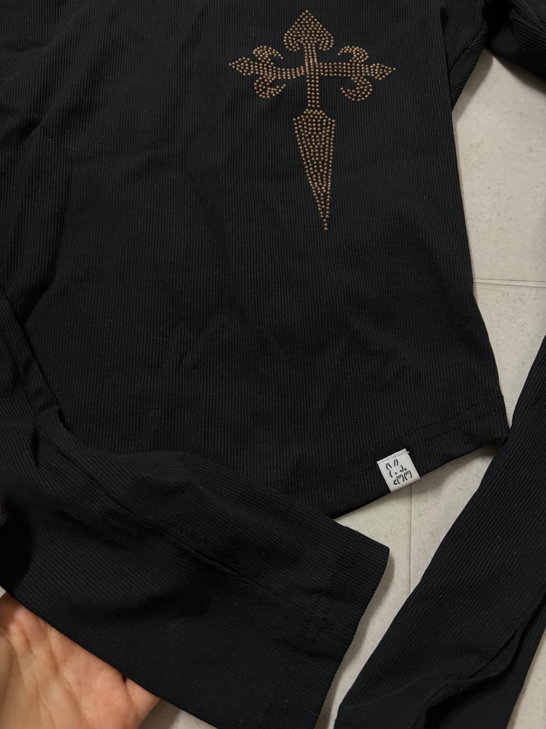 eessay 에세이 긴팔티셔츠 블랙 상품이미지3