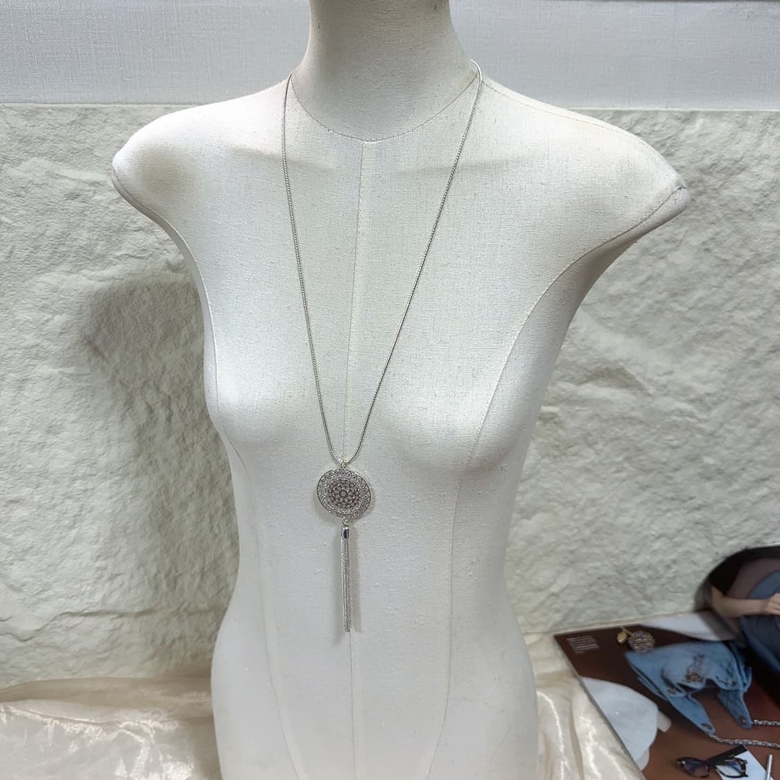 빈티지 스네이크체인 마테 플라워 목걸이 상품이미지1