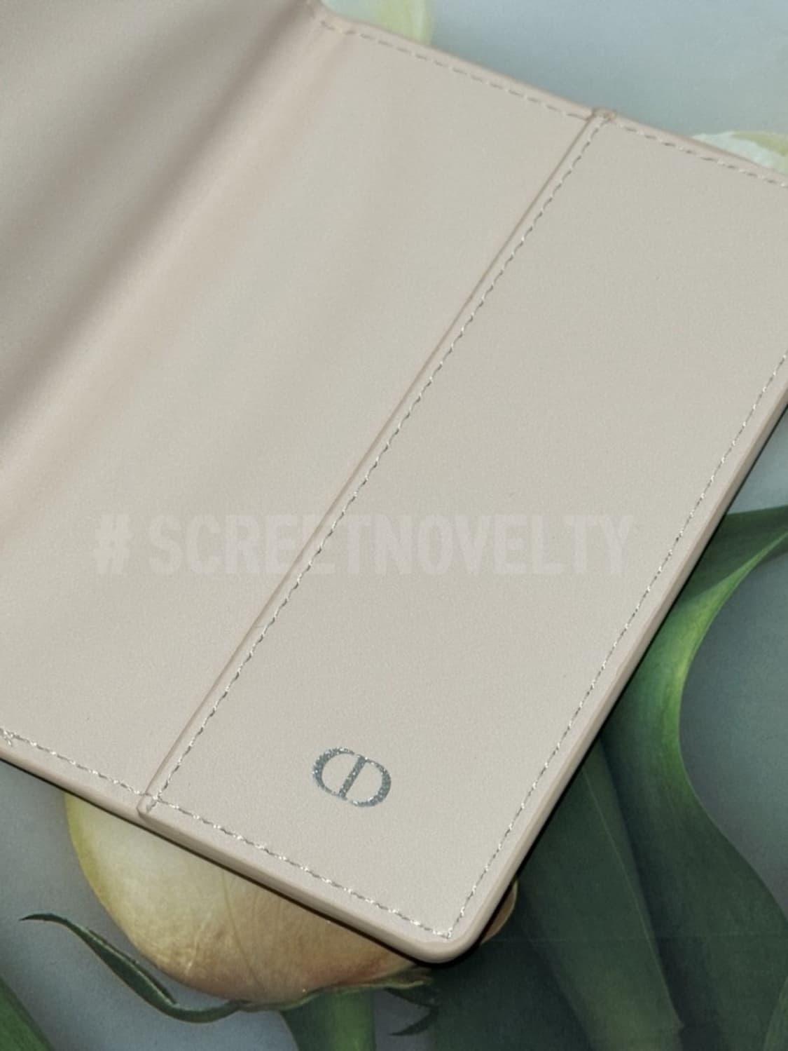 디올뷰티 여권지갑 여권홀더 핑크 디올 기프트 상품이미지4