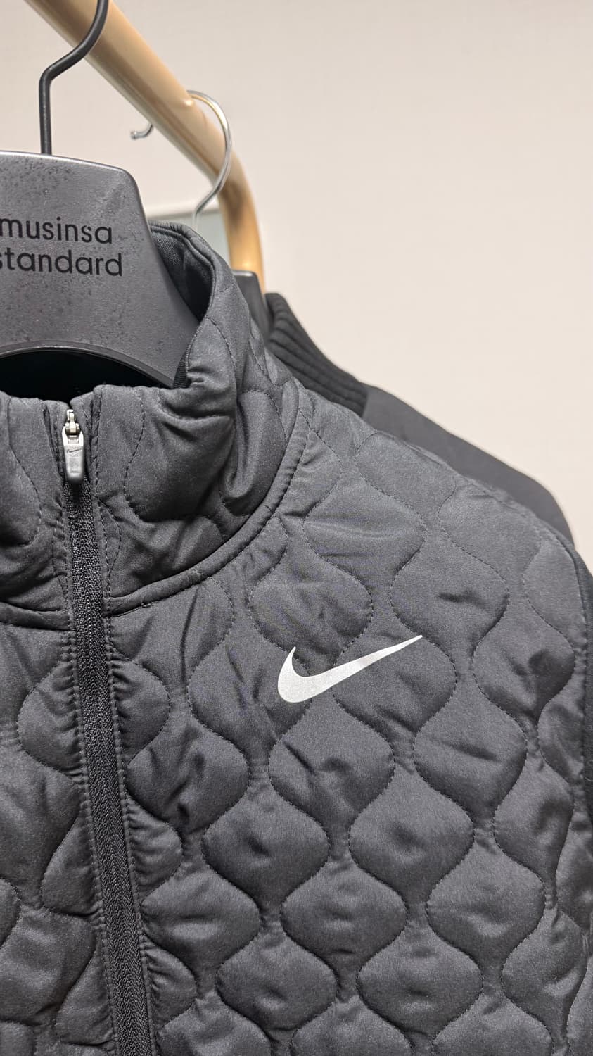 나이키 우먼스 써마핏 에어로 경량패딩 S 상품이미지3