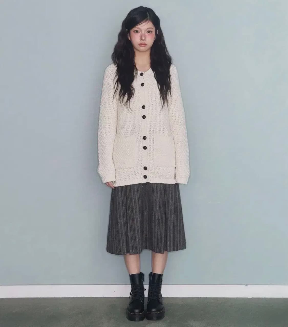 미레코 TURTLE-BUTTON KNIT CARDIGAN IVORY 상품이미지1