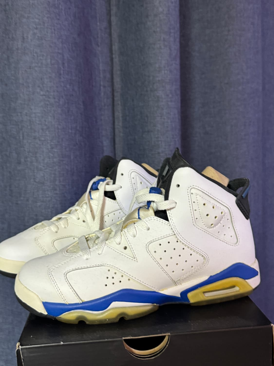 나이키 에어조던 6 흰파 운동화 상품이미지3