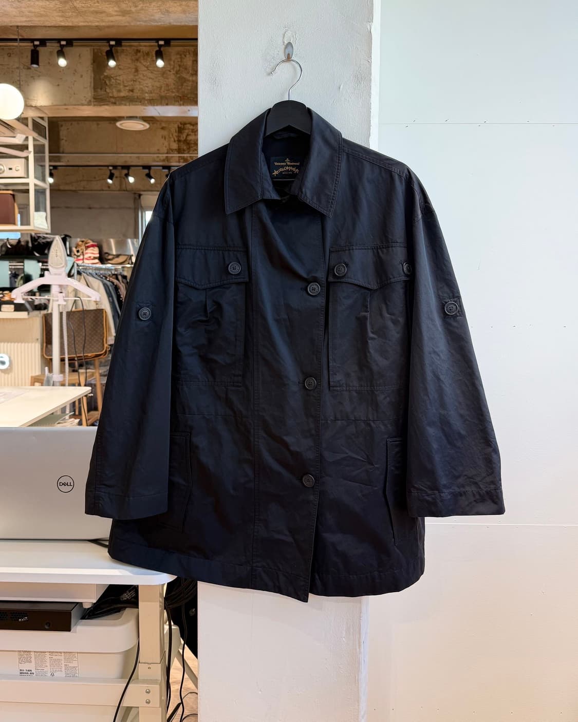 비비안웨스트우드 블랙 나일론혼방 멀티포켓 자켓  상품이미지2