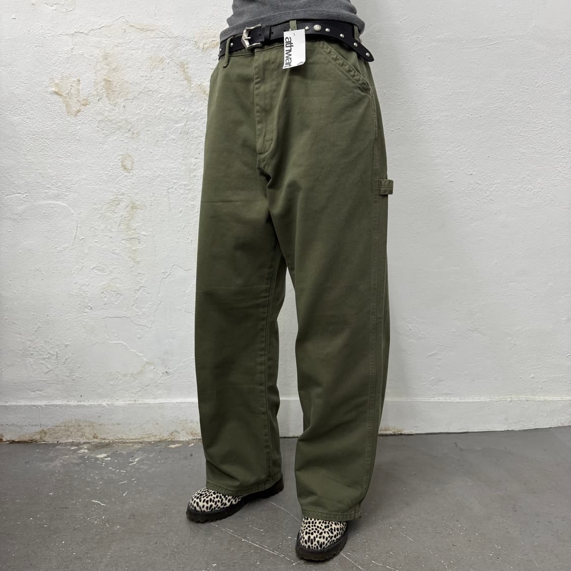 에드윈(EDWIN) 올리브컬러 코튼 라벨 로고 루즈 카펜터 워크 팬츠 상품이미지1