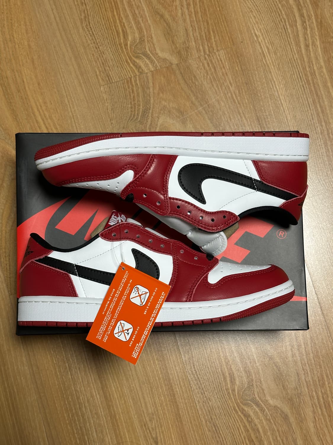 조던 1 레트로 로우 OG 시카고 2025 상품이미지1