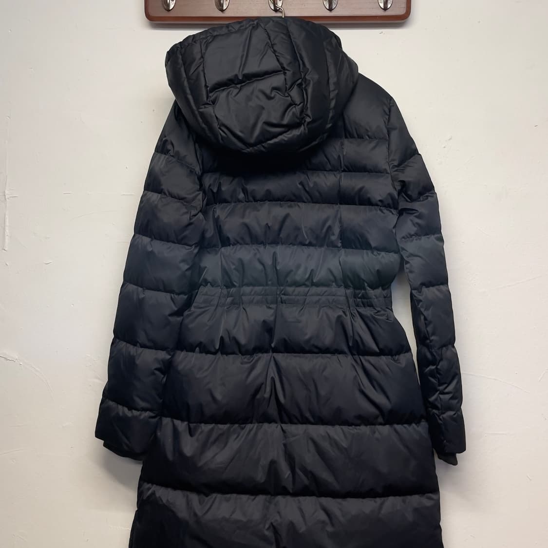 띠어리 (우먼) 블랙 덕 다운 롱 패딩  상품이미지5