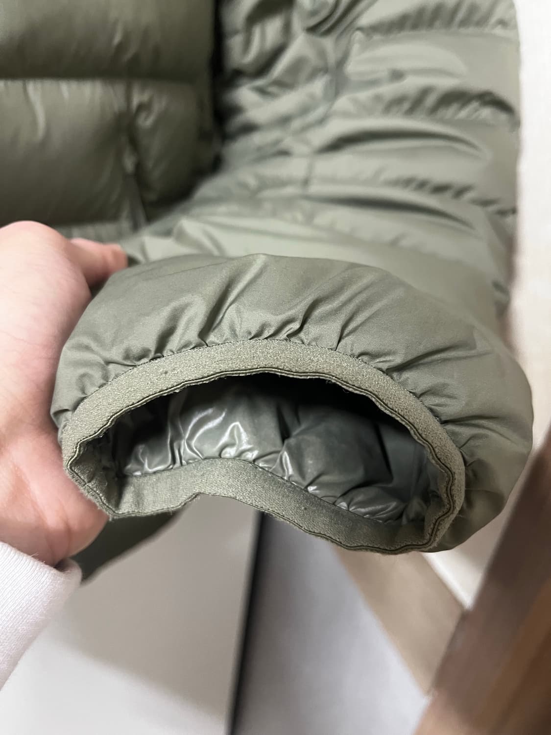 무신사 스탠다드 시티 레저 후드 라이트 다운 자켓 카키 m 상품이미지5