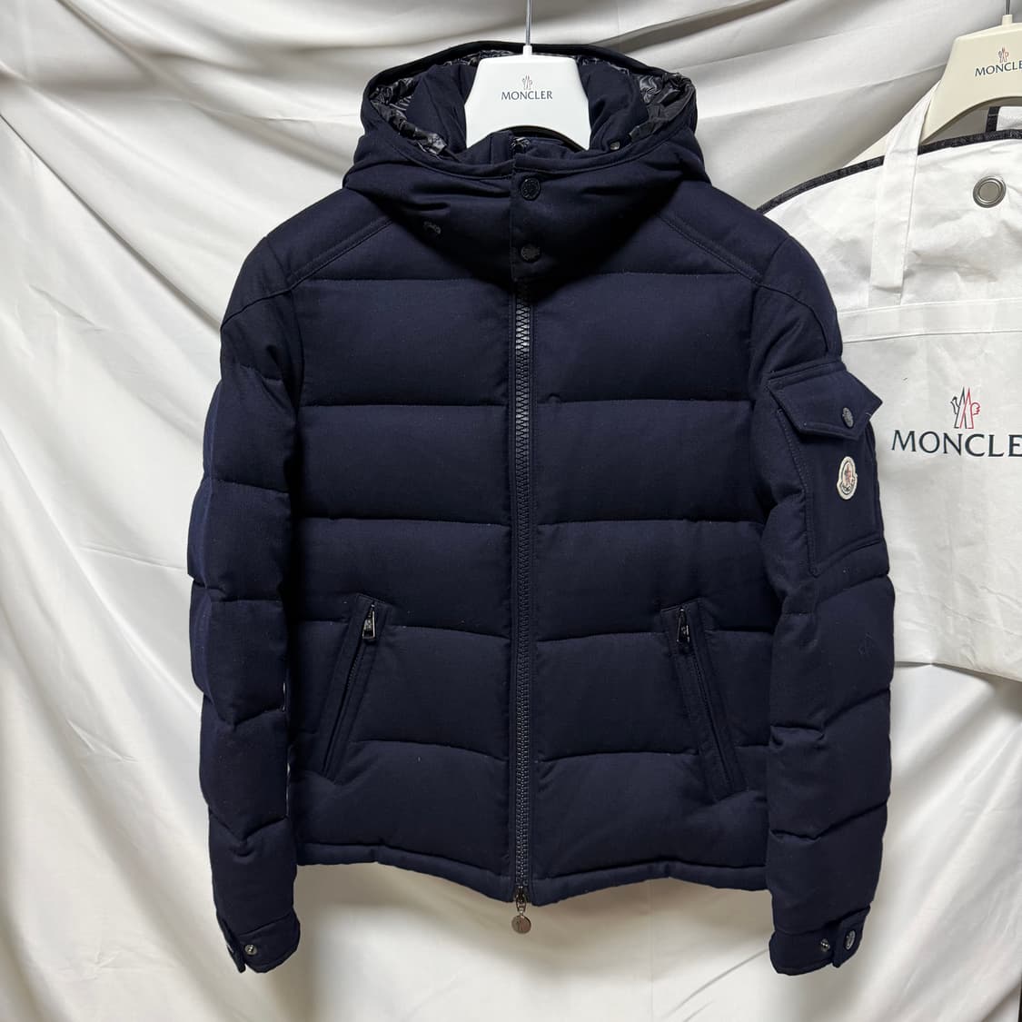 [S+급/0] 몽클레어 몽제네브르 패딩 네이비 상품이미지1