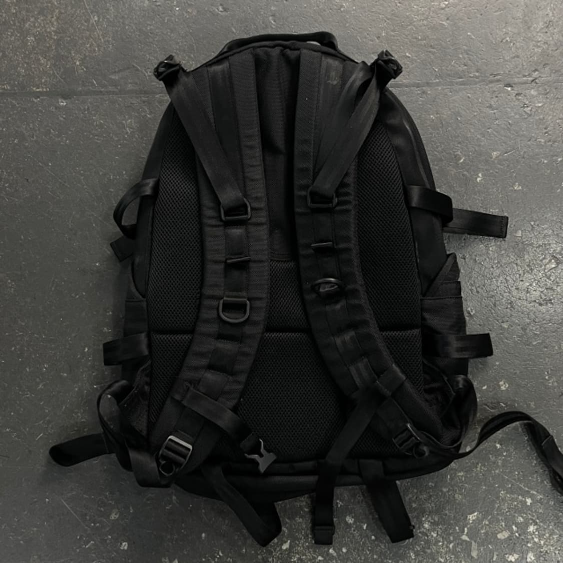 뉴에라 캐리어 백팩 상품이미지7