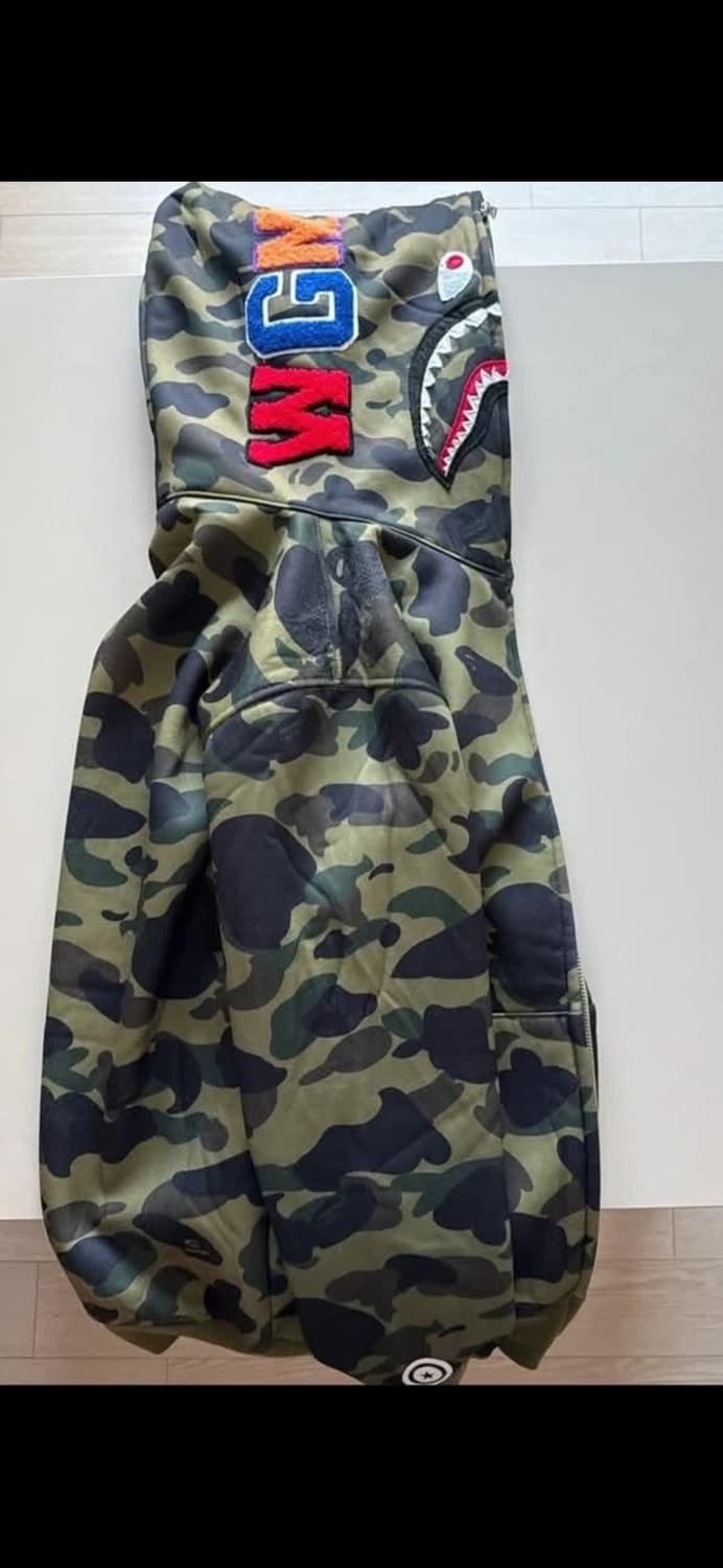 베이프 샤크 카모 후드집업 상품이미지1