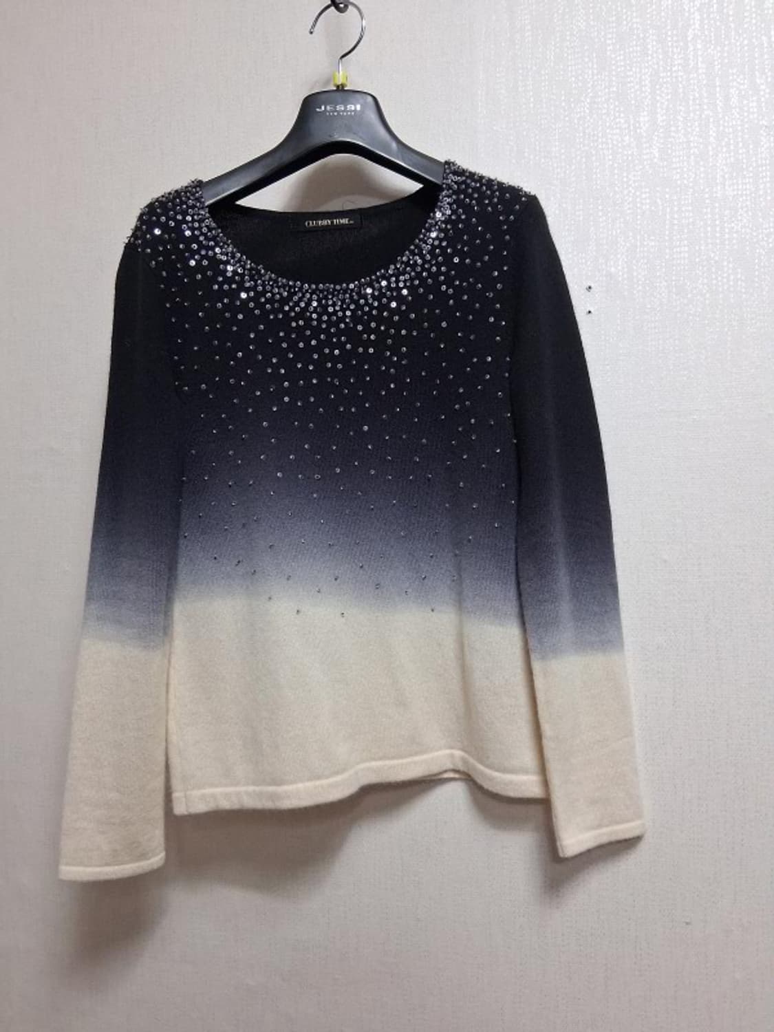일본빈티지 CLUBBY TIME 100%캐시미어니트 비즈장식 그라데이션칼 상품이미지1