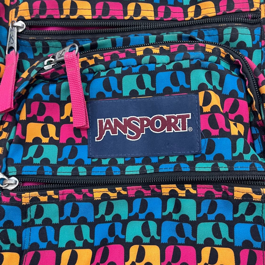 잔스포츠 코끼리 패턴 백팩 상품이미지3