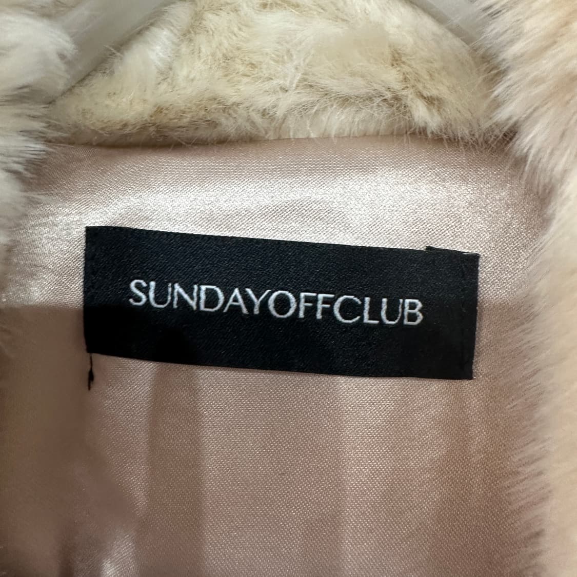 선데이오프클럽 퍼 자켓 상품이미지4