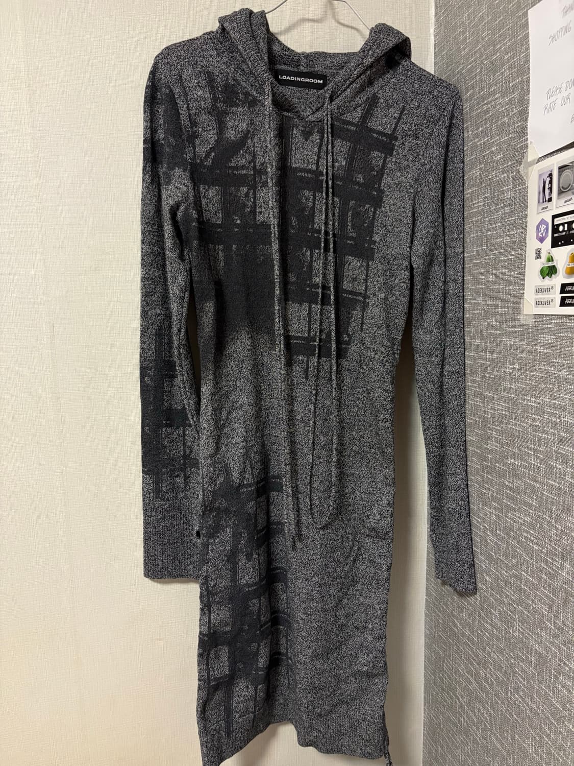 (1size) 로딩룸 데미지 셔링 후드 원피스 상품이미지1