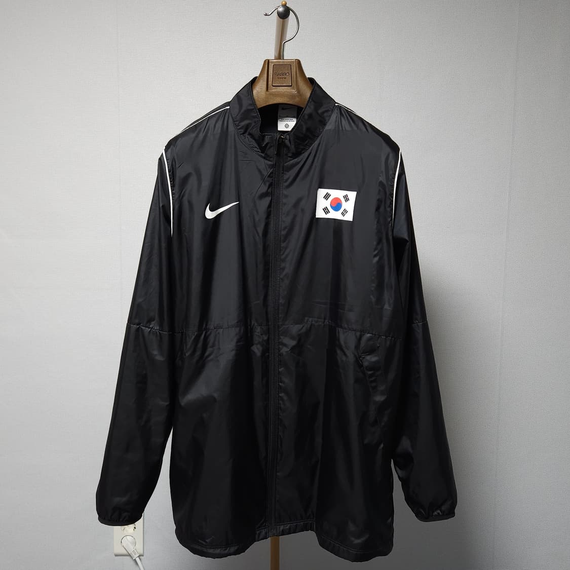 110 ) 레어템 나이키 남성 국대 바람막이 상품이미지1