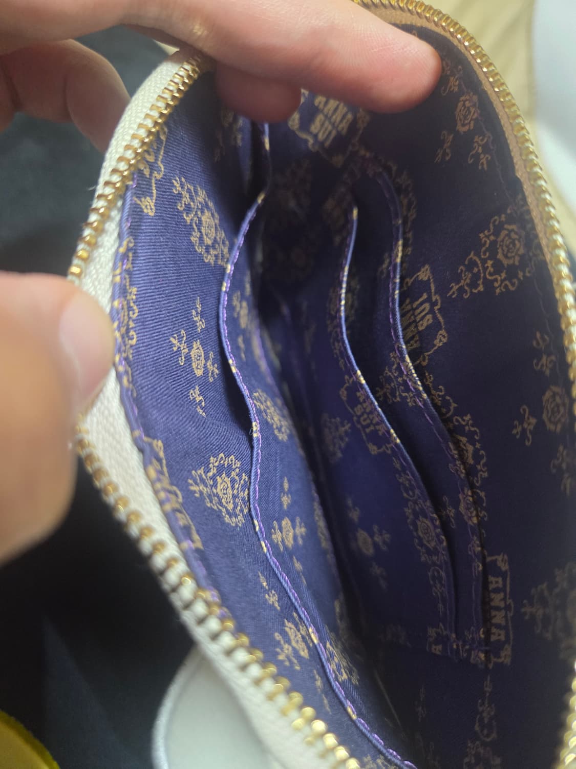 안나수이X헬로키티 선글라스 파우치&지갑 상품이미지3