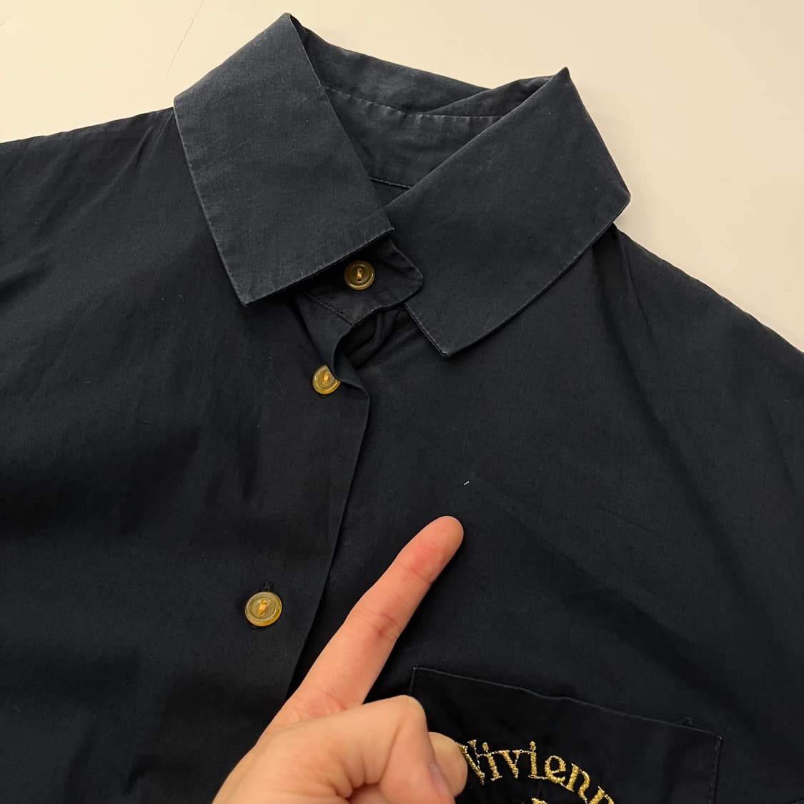 비비안웨스트우드 로고 자수 네이비 셔츠 상품이미지7