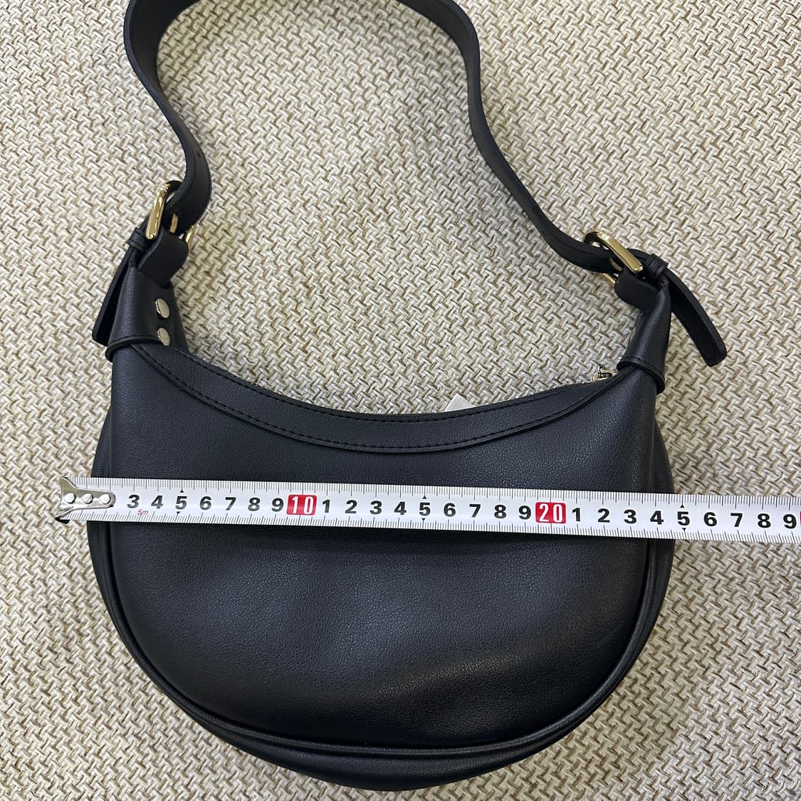 실측확인 Bcrit 블랙 호보백 0421D 상품이미지5