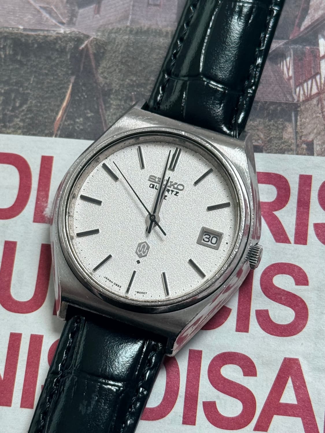 Seiko 세이코 한지(韓紙) 다이얼 Quartz QZ Date 상품이미지1