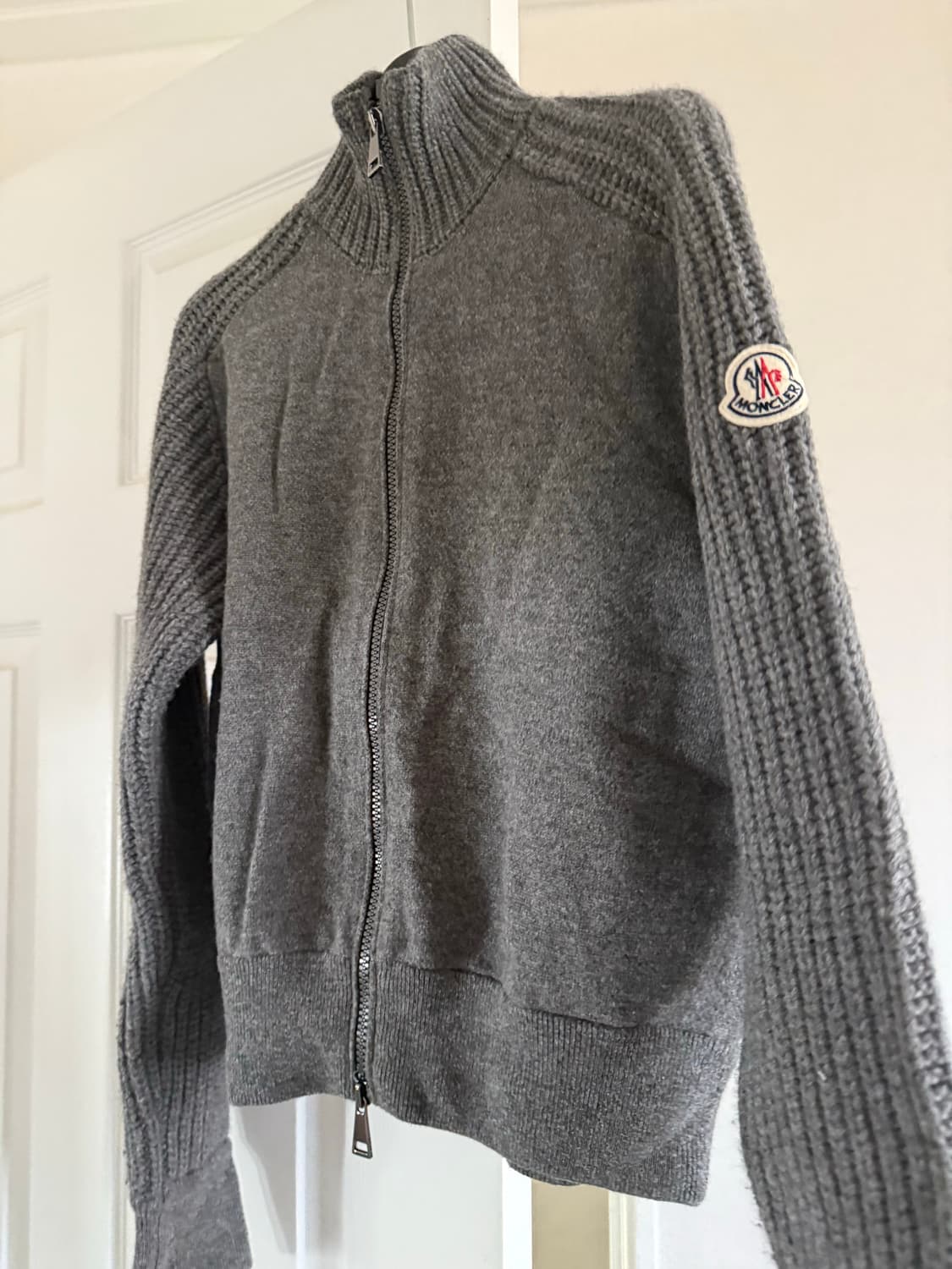 몽클레어 여성니트집업 상품이미지1