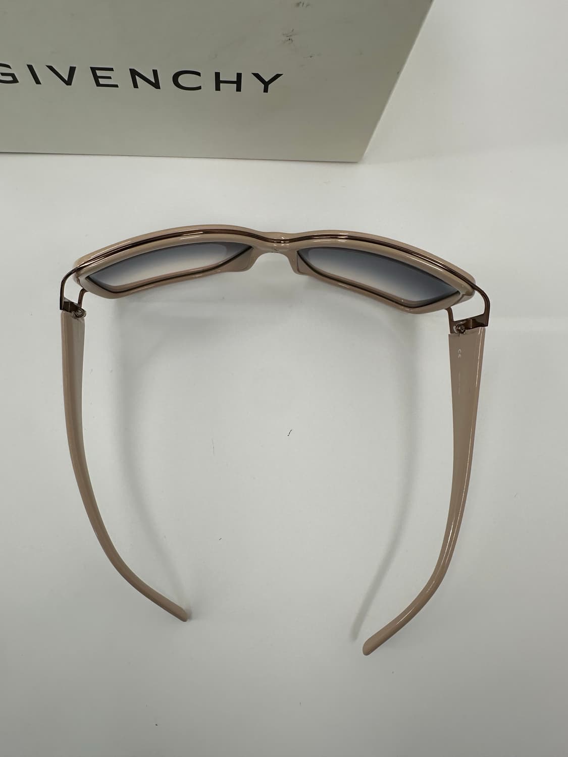 [새상품 무료배송] 정품 지방시 Made in Italy 선글라스 상품이미지8