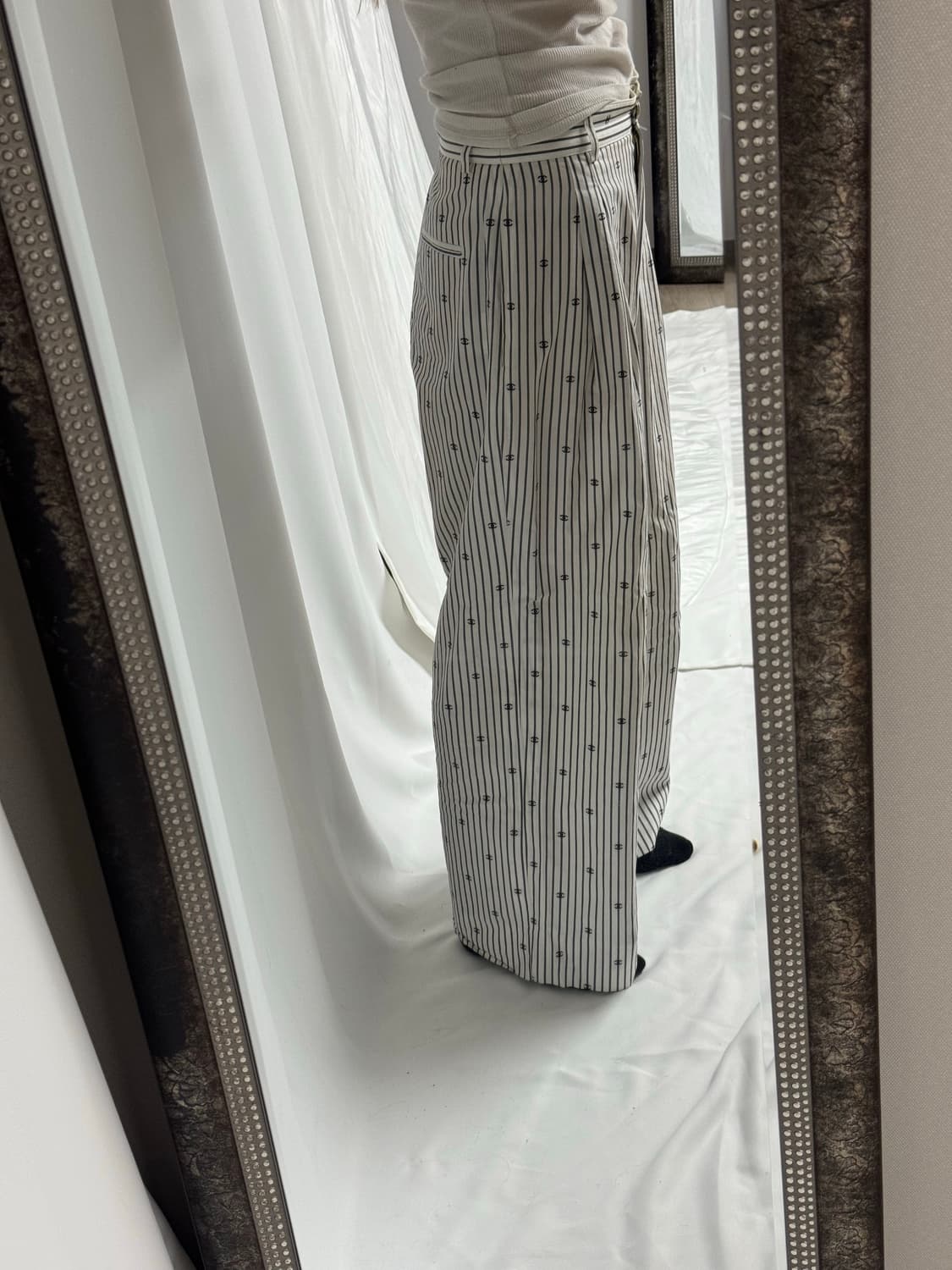 Chanel 21SS CC Logo Stripe Flare Pants 상품이미지7