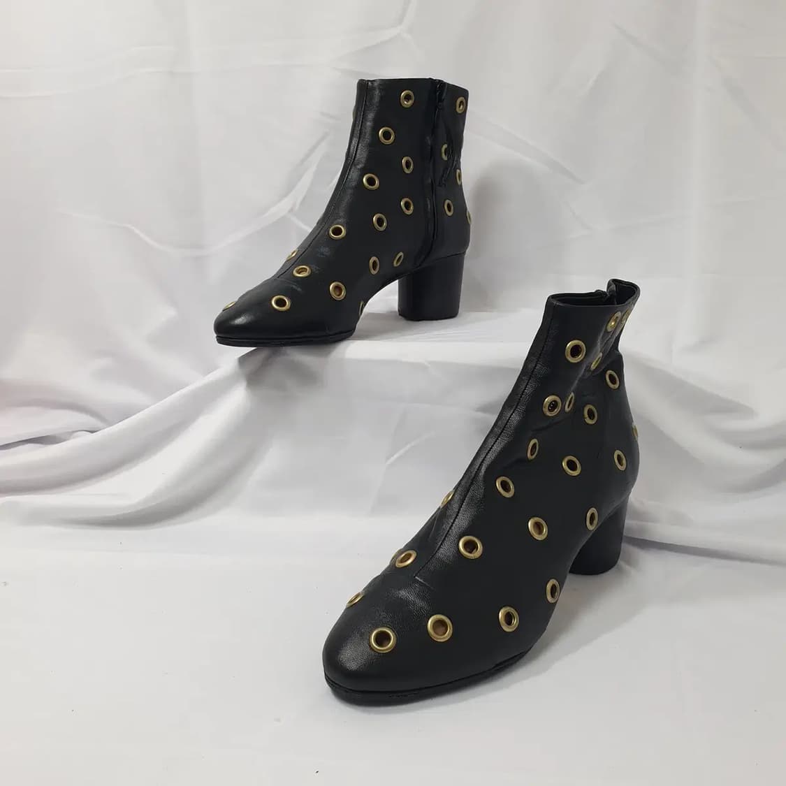 39/250 이자벨 마랑 다네이 아일릿 레더 앵클 부츠 상품이미지2