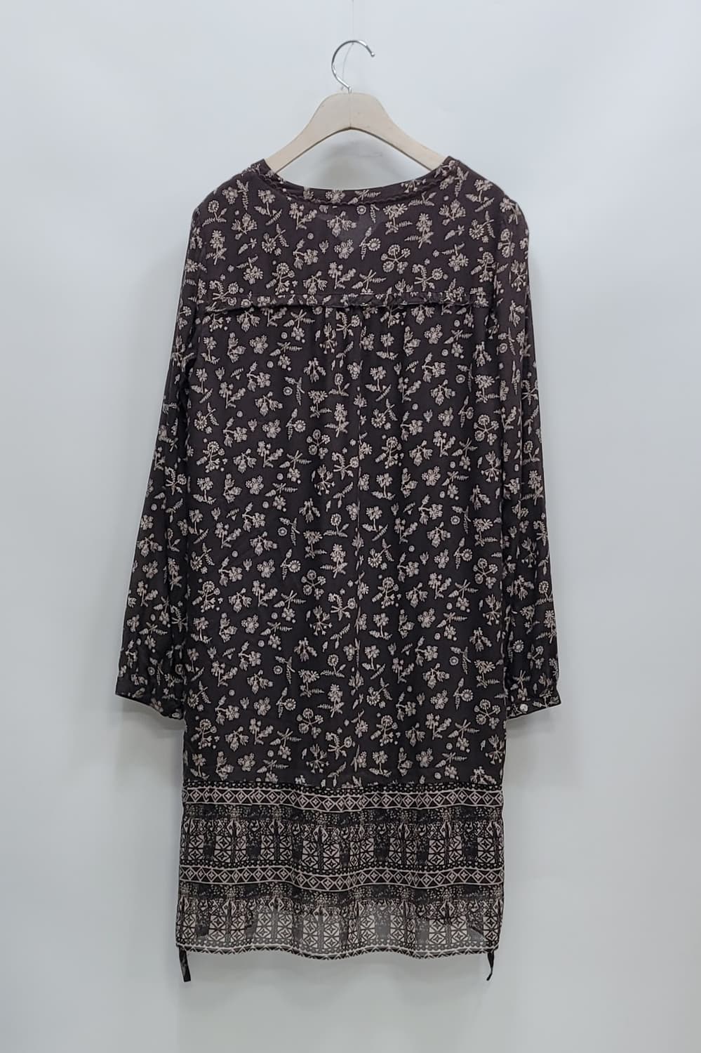 써스데이아일랜드 레이온 원피스 / 여 M (90-165)
 상품이미지2