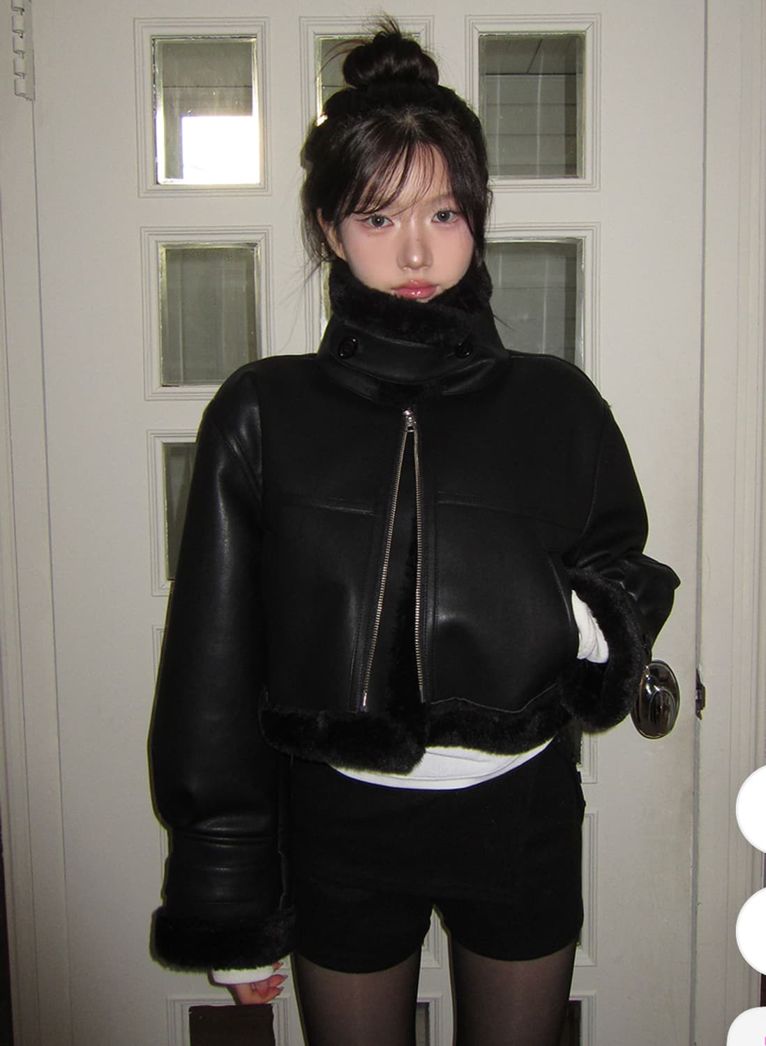 모디무드 블랙 숏 밍크 퍼 무스탕 상품이미지1