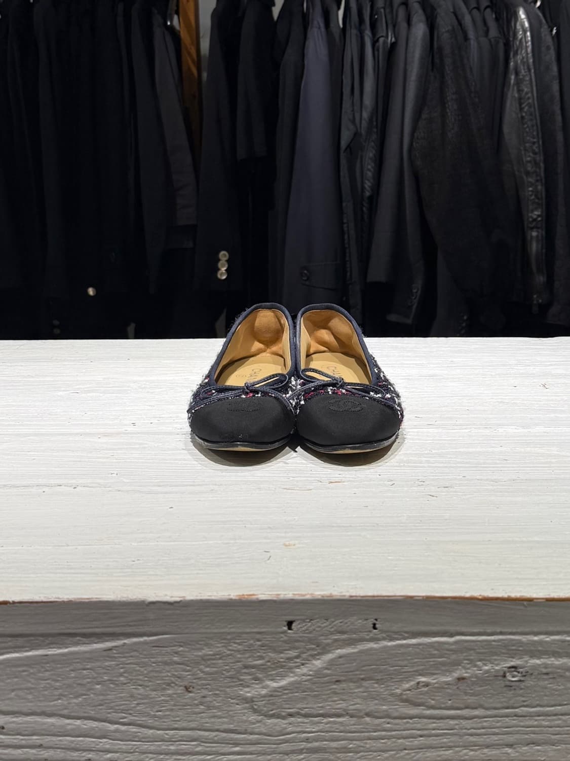 샤넬 블랙 레드 트위드 발레리나 플랫 슈즈 상품이미지3