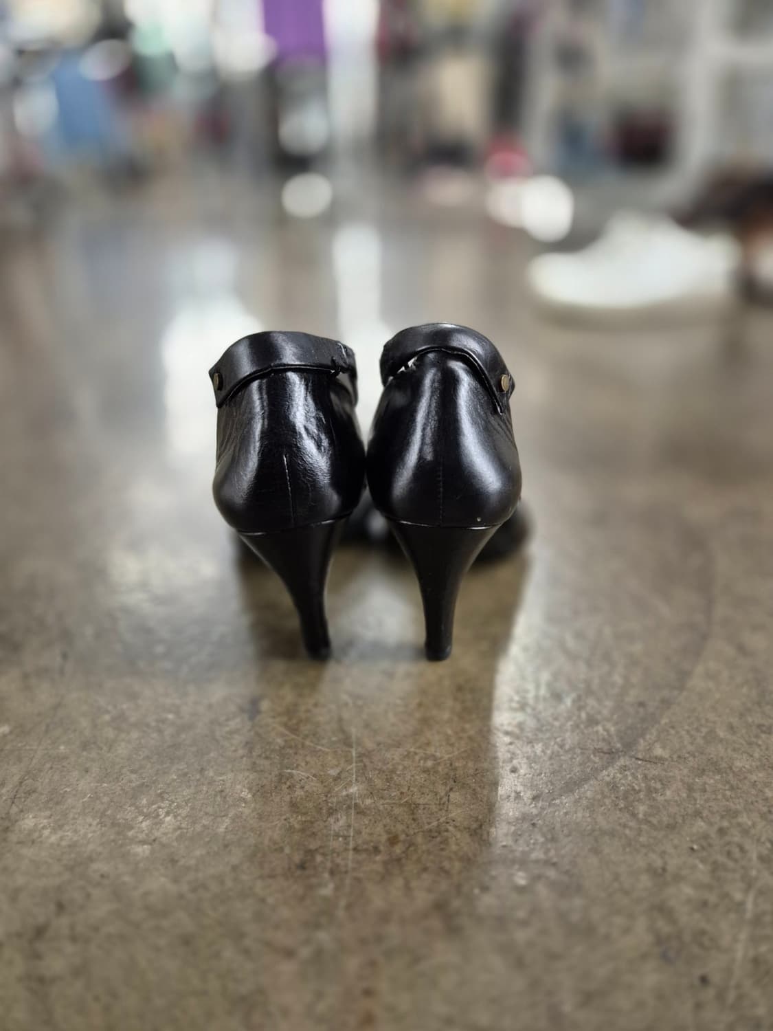 DKNY 블랙 힐 240 상품이미지4