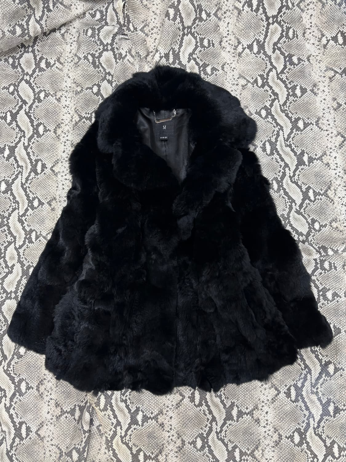 Rabbit Fur Black Jacket 상품이미지3