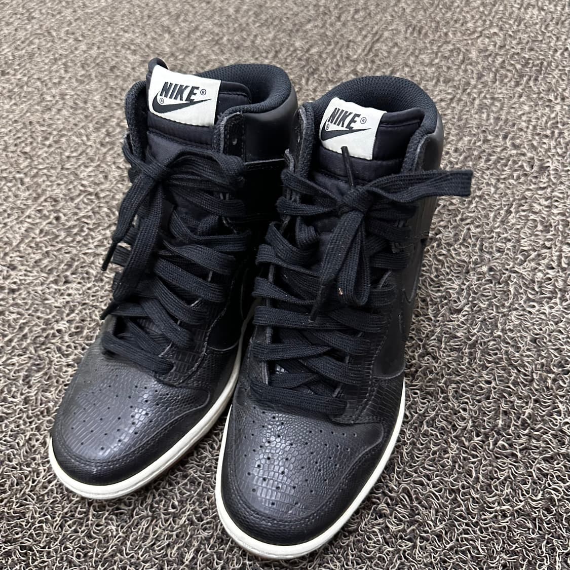 NIKE 나이키 덩크 스카이 여성 하이탑 운동화 블랙 240 상품이미지2