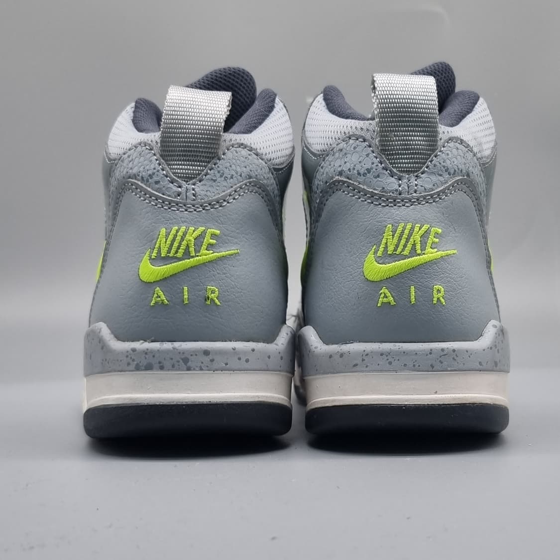 나이키 플라이트13 여성미드230 상품이미지4