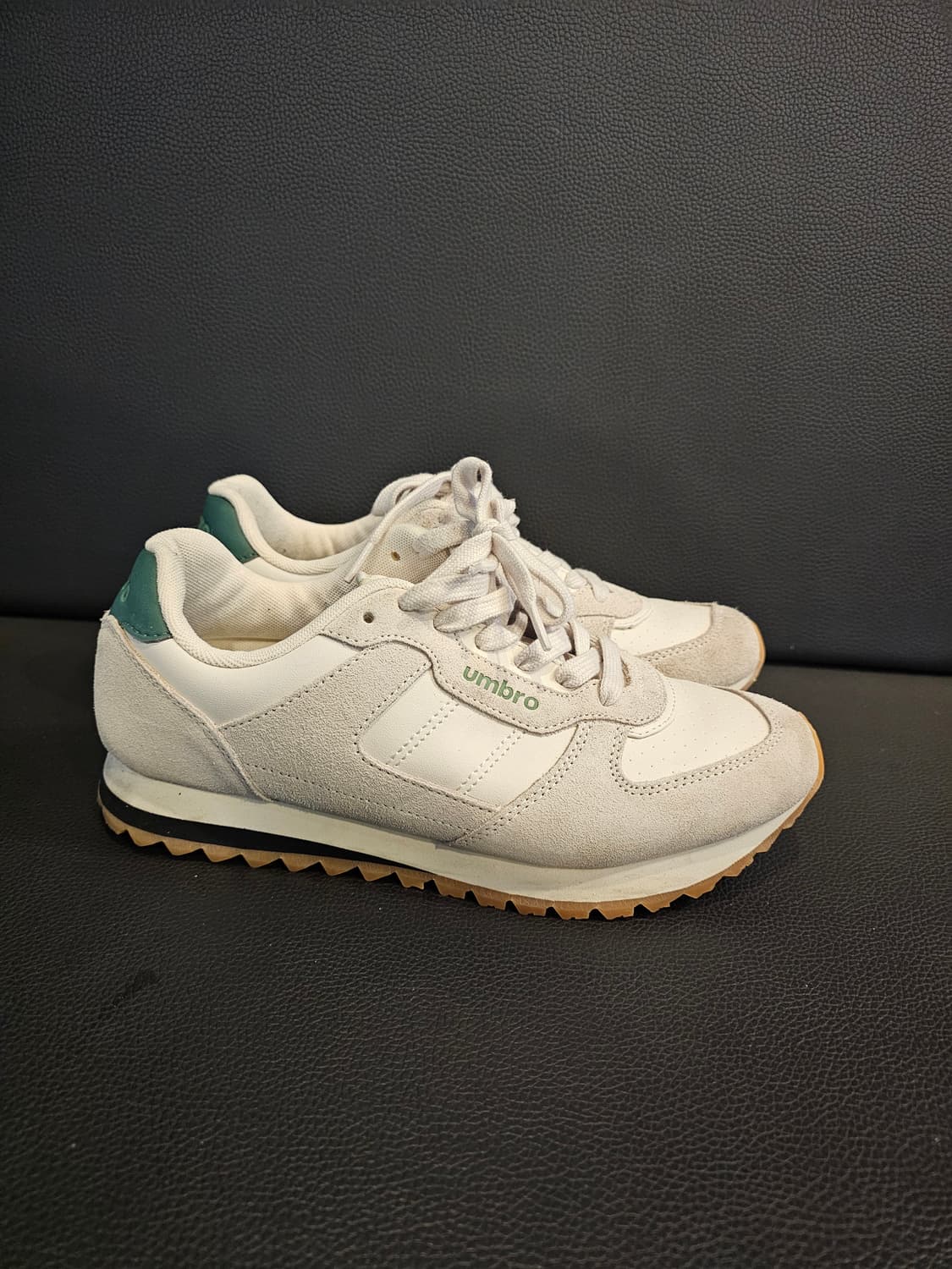 엄브로 UMBRO 테임즈 스니커즈 상품이미지1