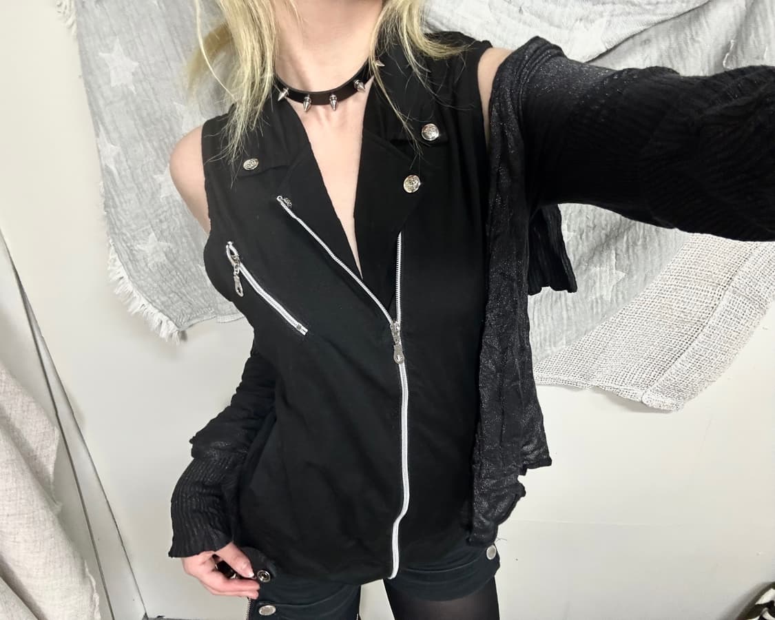 In The Attic diagonal zipper sleeveless  상품이미지2