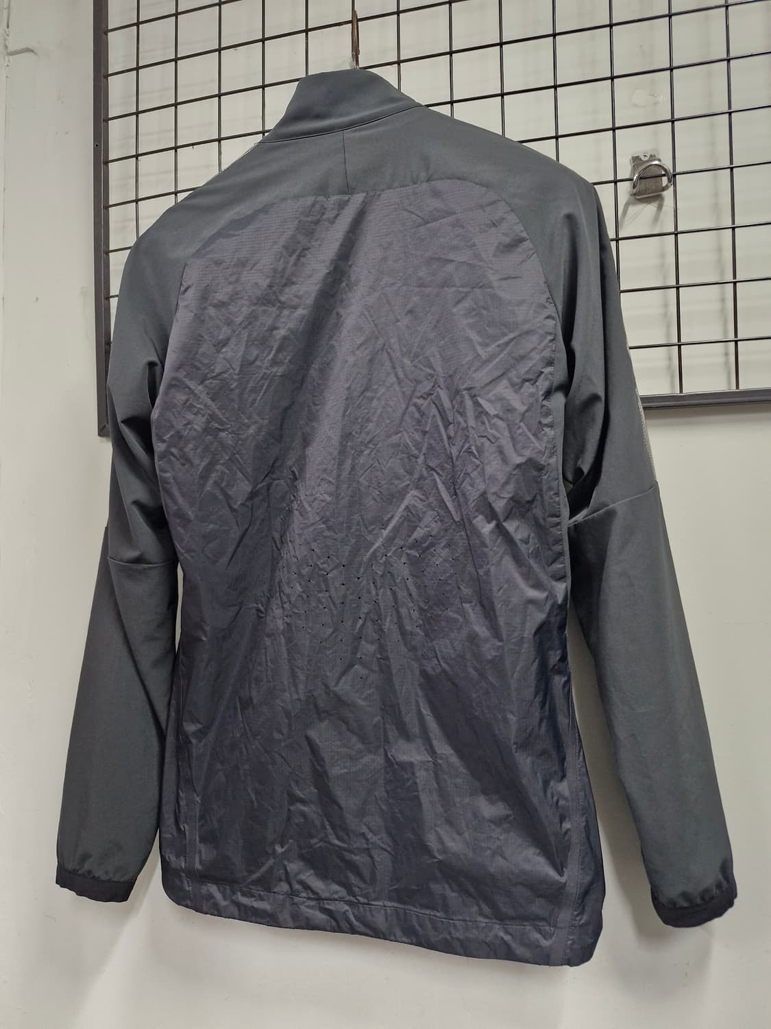 90-95M 나이키 WN-AS 스트라이크 바람막이 자켓. 상품이미지8