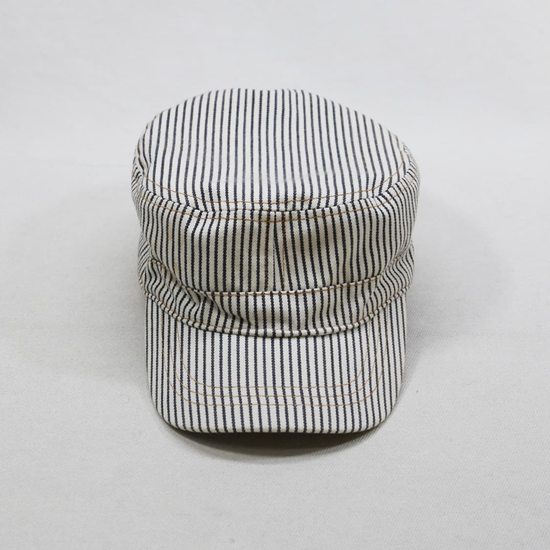 (착용컷) BEAMS 히코리 밀리터리 캡 (58cm) 상품이미지3