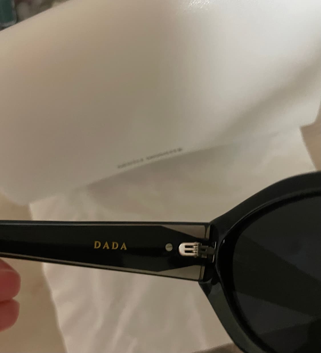 젠틀몬스터 다다 01 블랙 상품이미지2