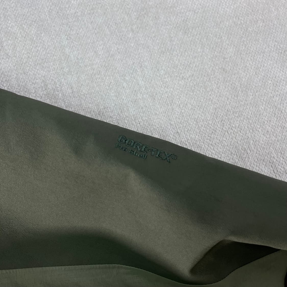 100 아크테릭스 세타 1세대 ar 카키 바람막이 자켓  상품이미지6