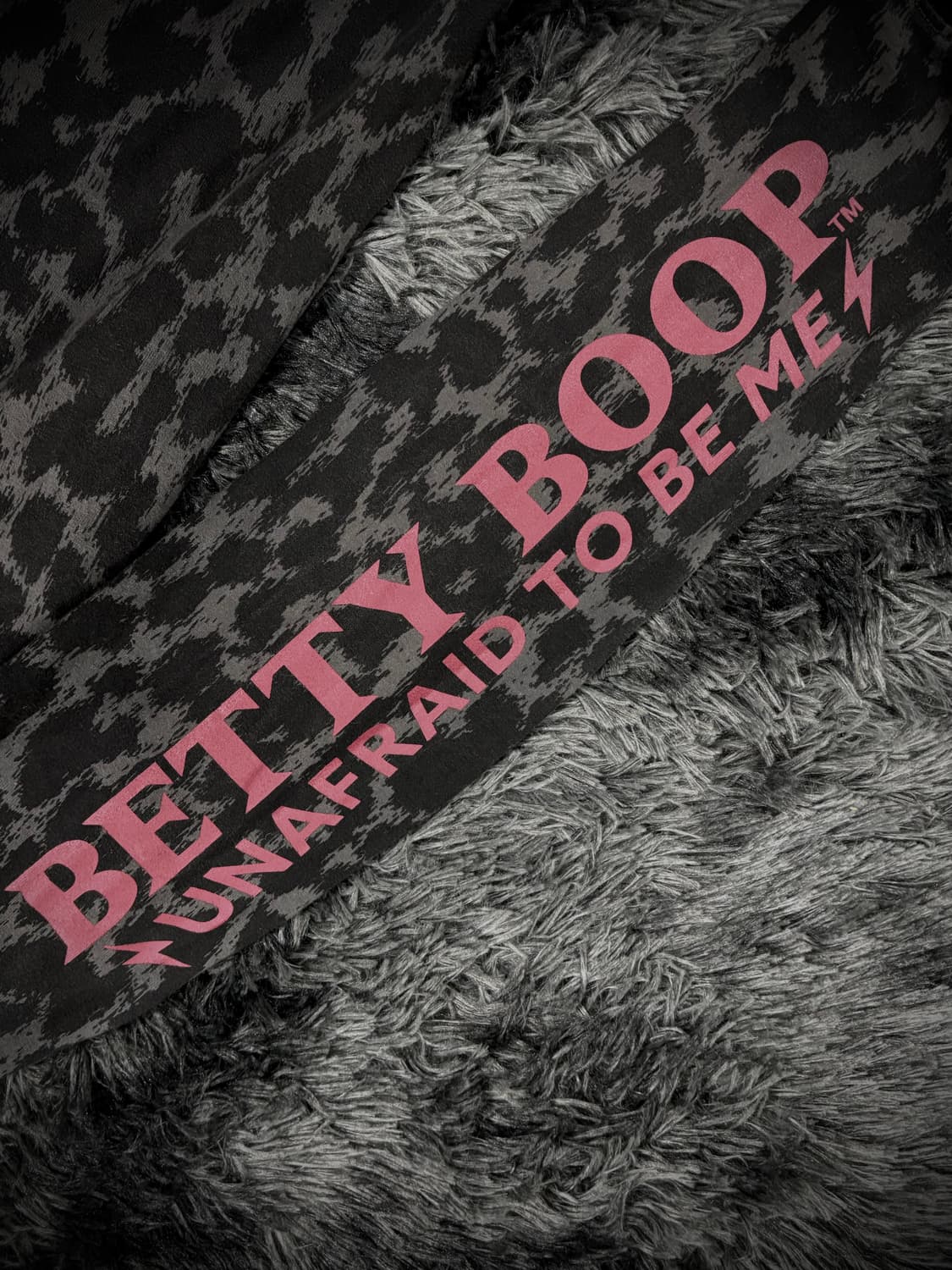 Bettyboop X Thebraveman 그레이 호피 베티붑 자수긴팔티 상품이미지7
