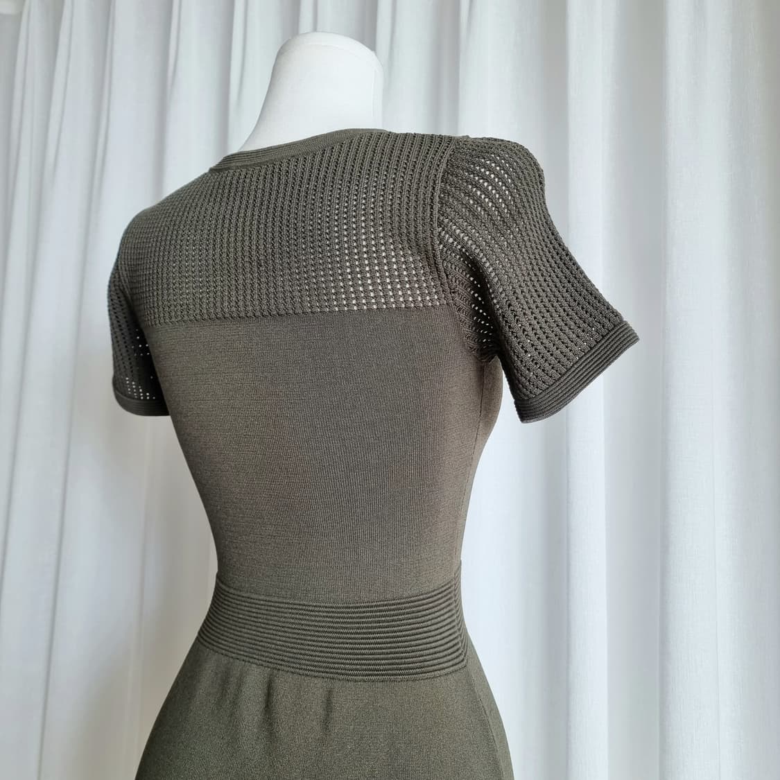 산드로 Sandro 니트 원피스 숏슬리브 진카키 (44-날씬55) 상품이미지6