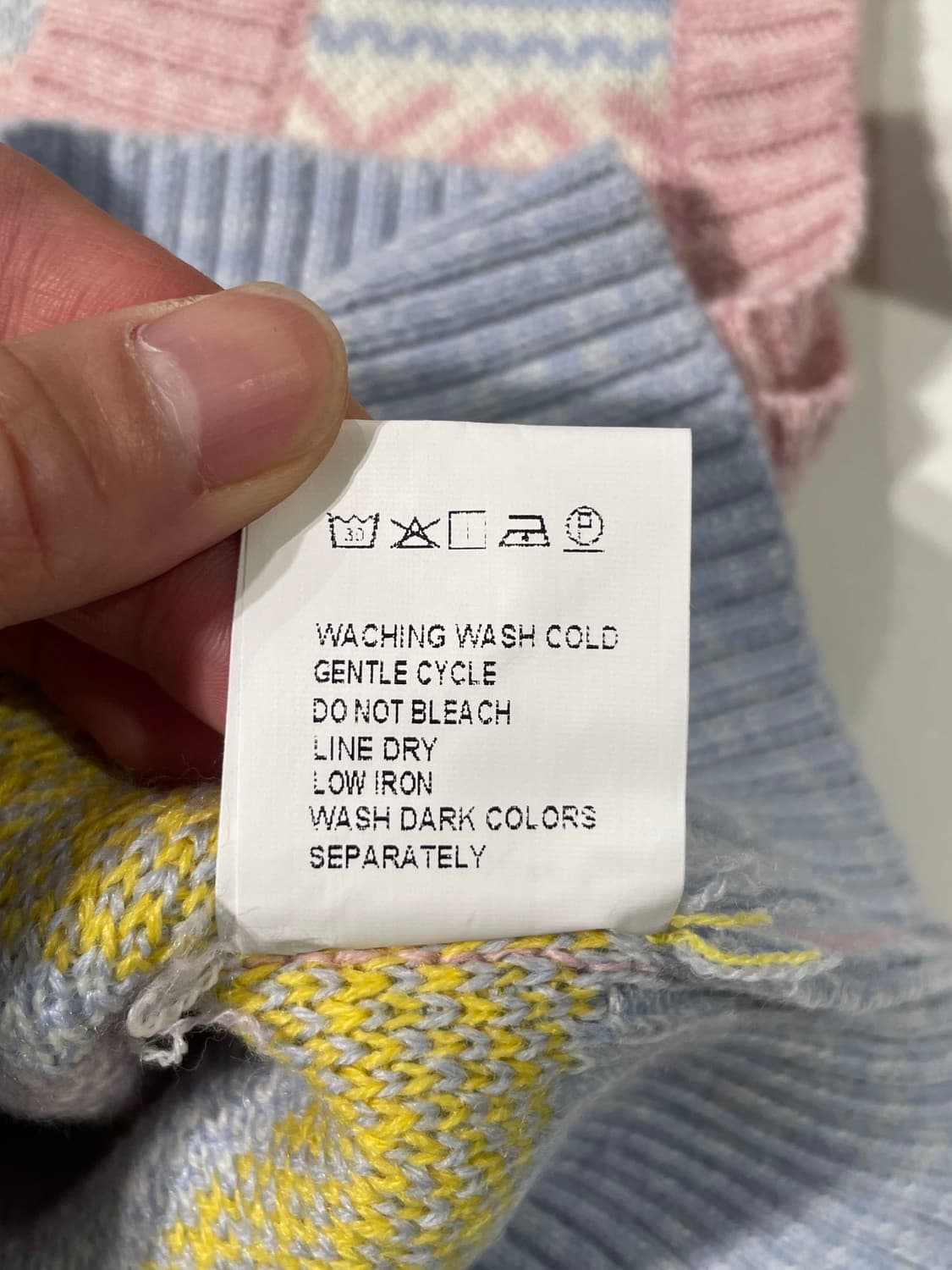 가니 믹스 그래픽 V넥 울 니트 베스트 상품이미지9