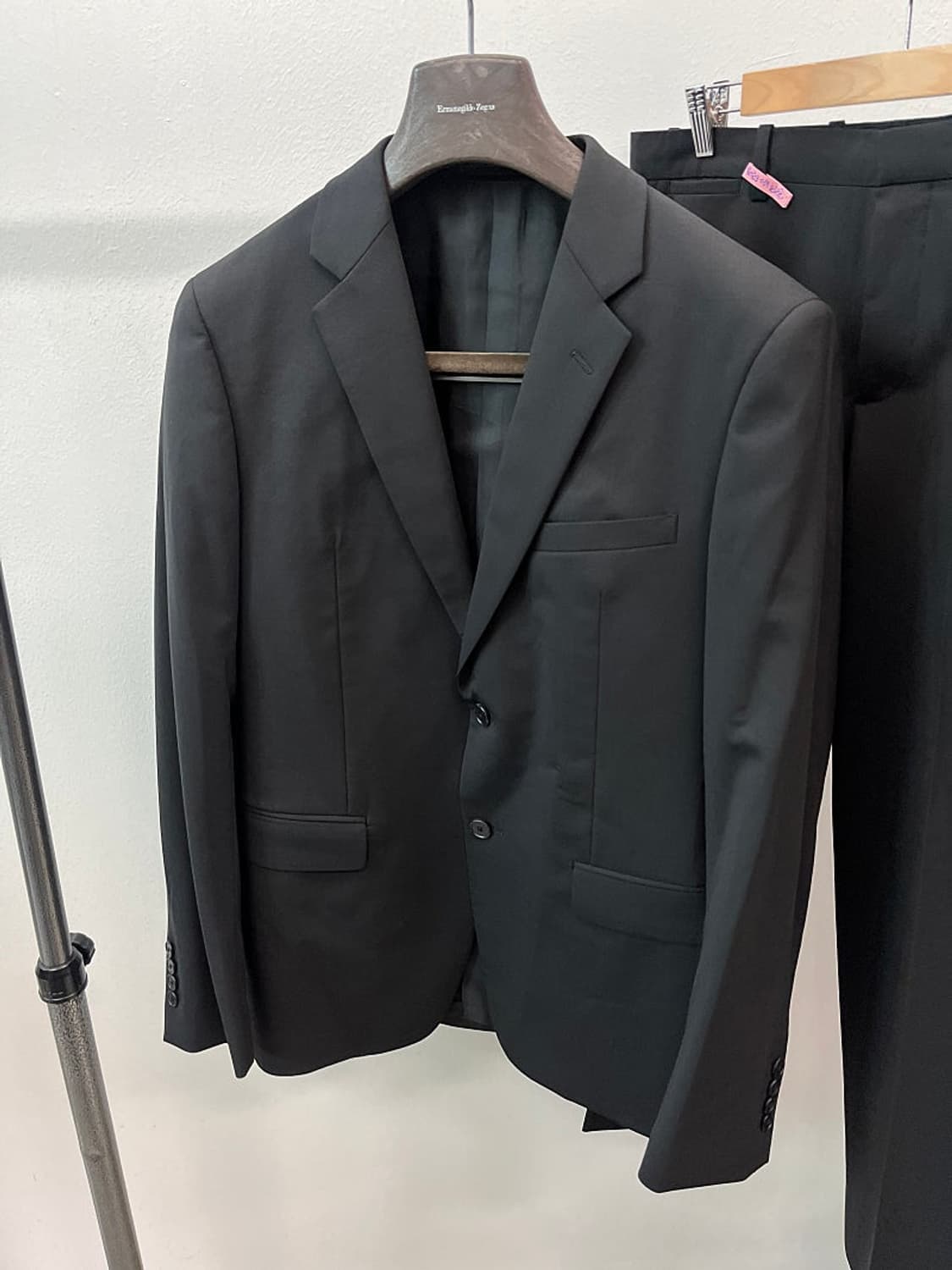 100,32) 띠어리 블랙 슈트  상품이미지3