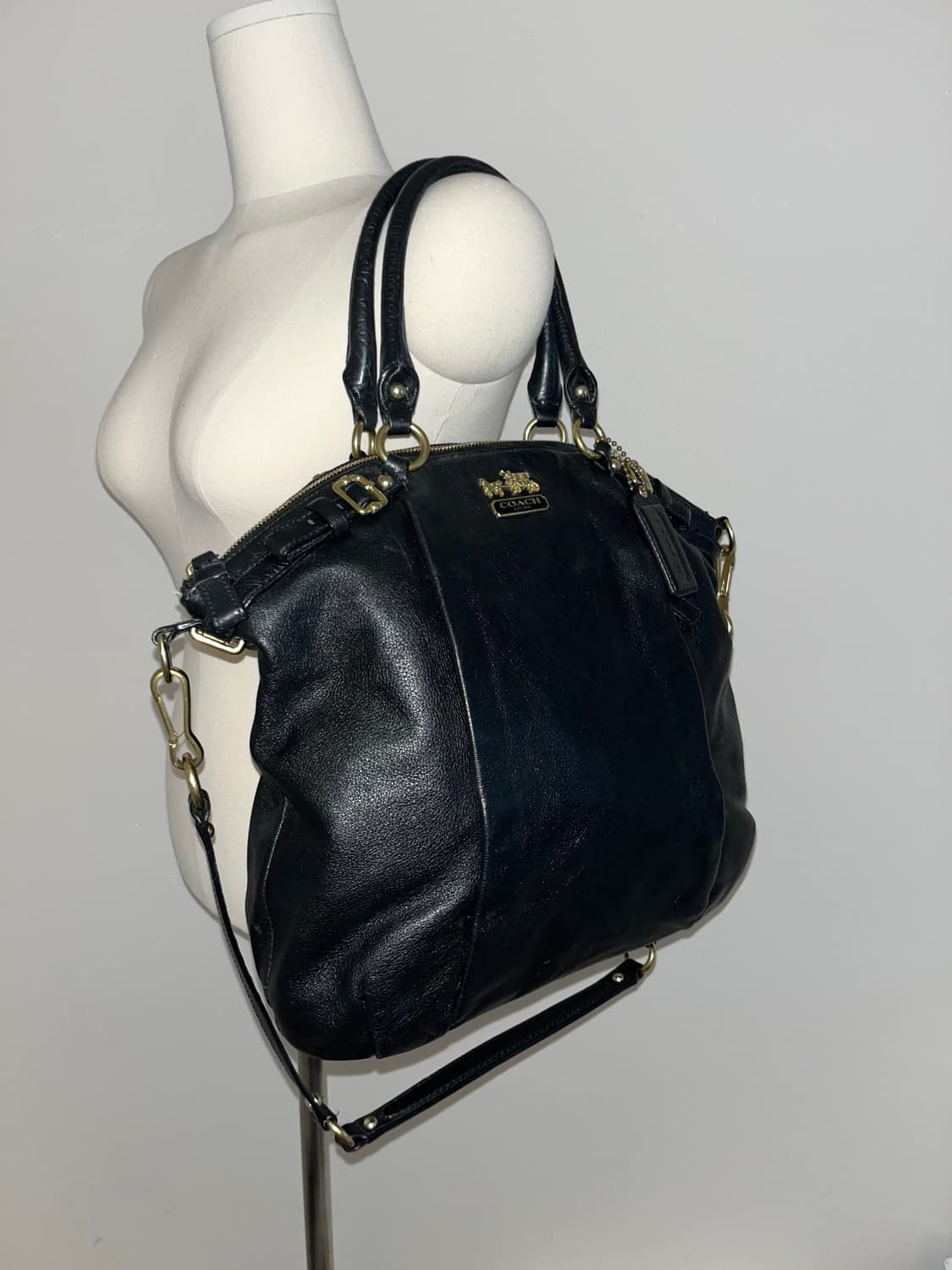 📦Coach All Black shoulder bag 상품이미지3