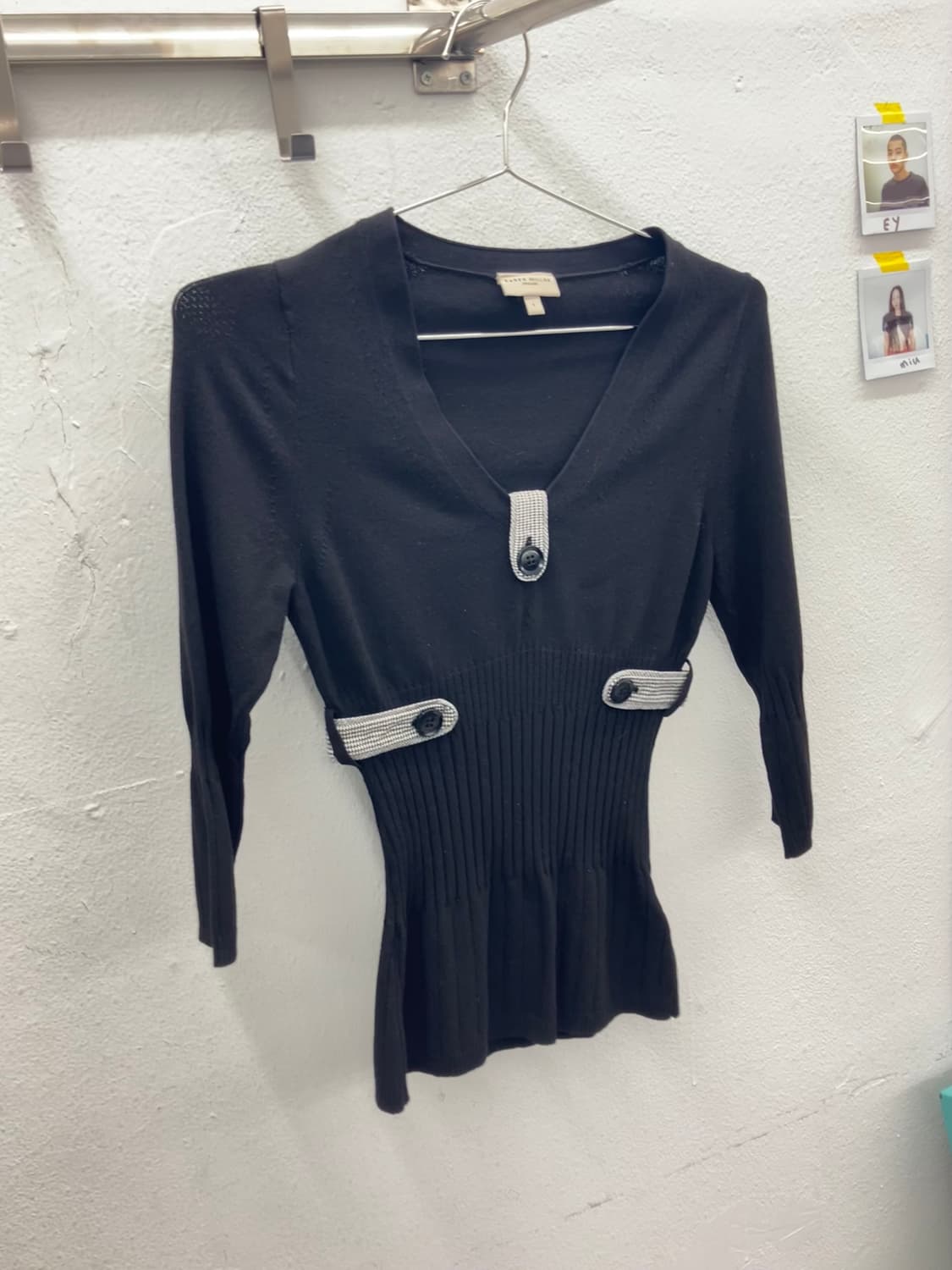 버튼 포인트 5부 니트탑 상품이미지1