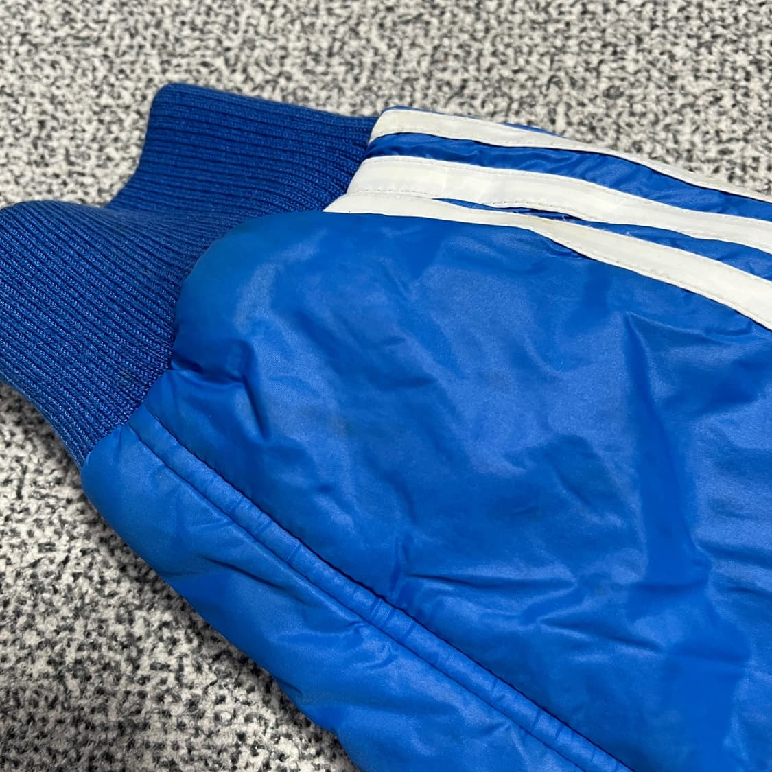 아디다스 첼시 패딩 자켓 상품이미지4